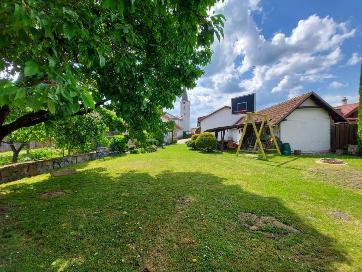 Penzion Spissky Dvor Smižany エクステリア 写真