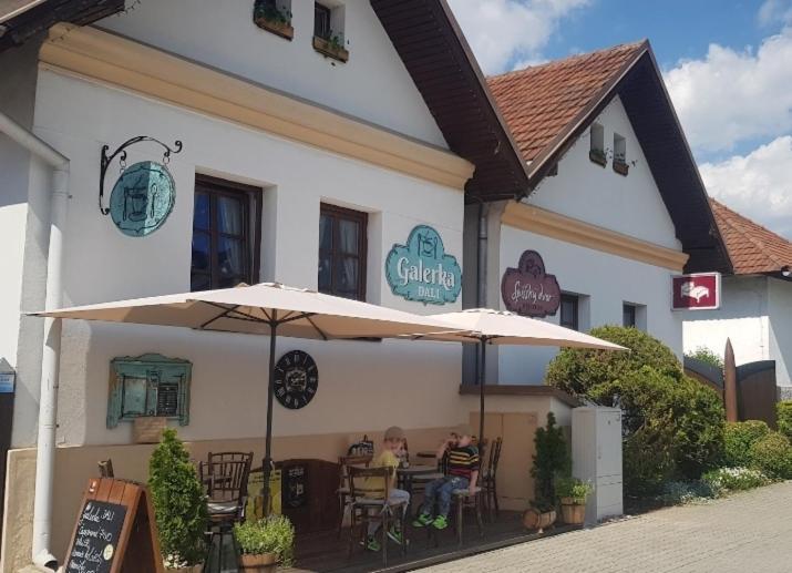 Penzion Spissky Dvor Smižany エクステリア 写真